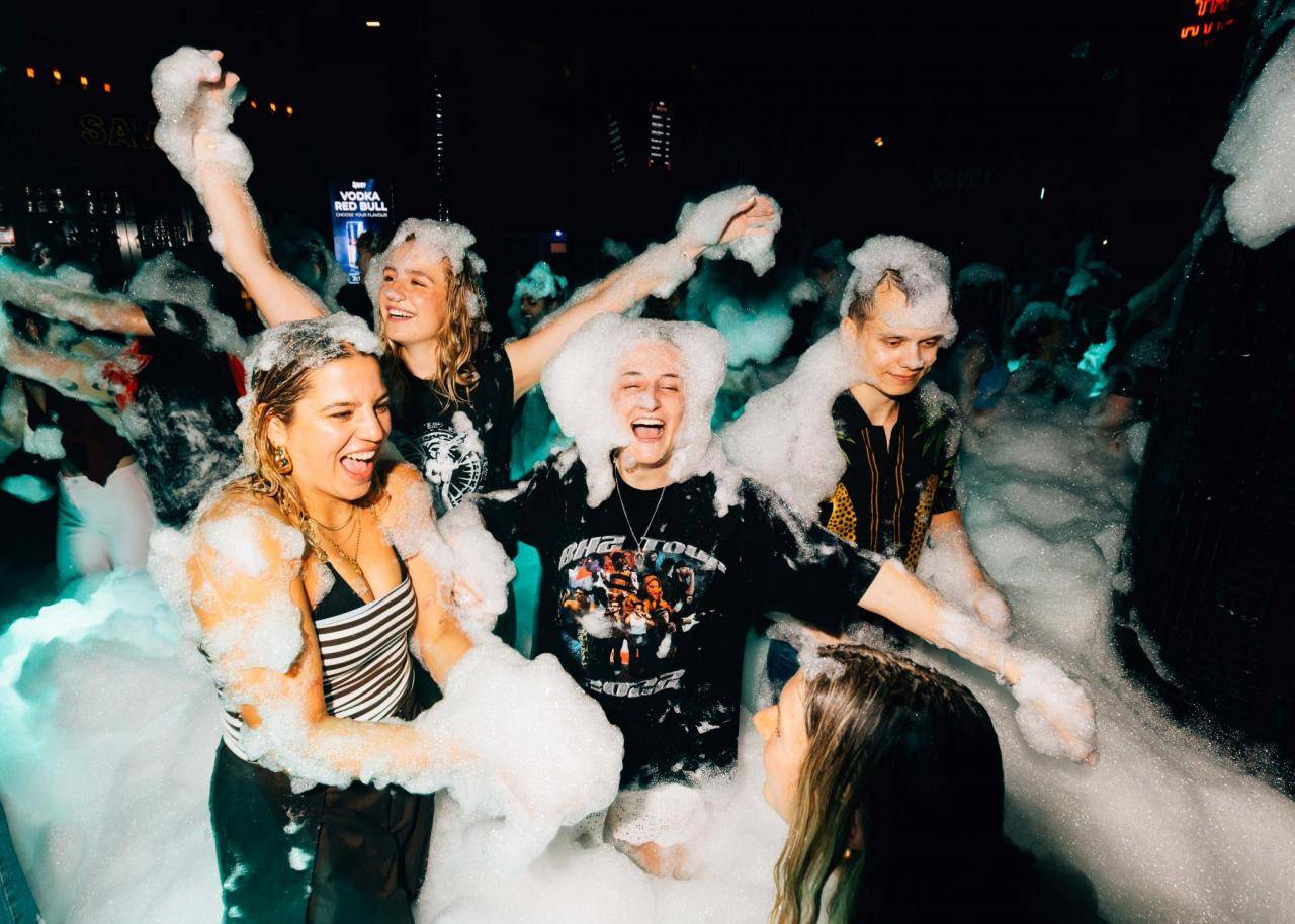 Schaumparty 18+