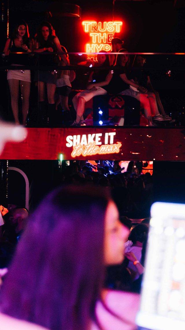 Shake it to the max FSK16