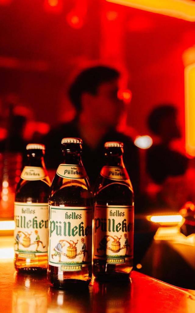 MITTWOCH: APP CHECK-IN = FREIER EINTRITT + 1,50€ HELLES. WTF?